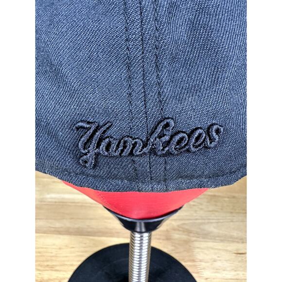 New York Yankees MLB Genuine Merchandise New Era 39 7 1/2 Hat Cap Triple Black - Picture 5 of 10